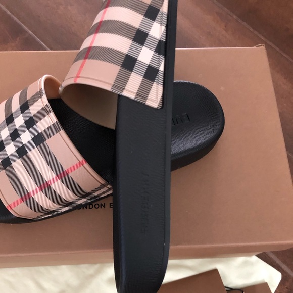NWT❗️Burberry Check Slide Sandal - Picture 2 of 7